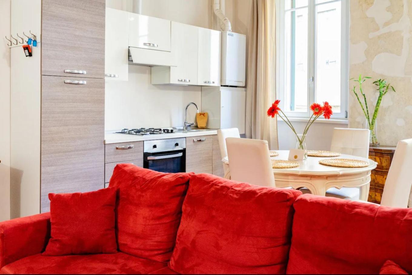 Magnolia Home - Piazza Delle Erbe Verona Exterior foto
